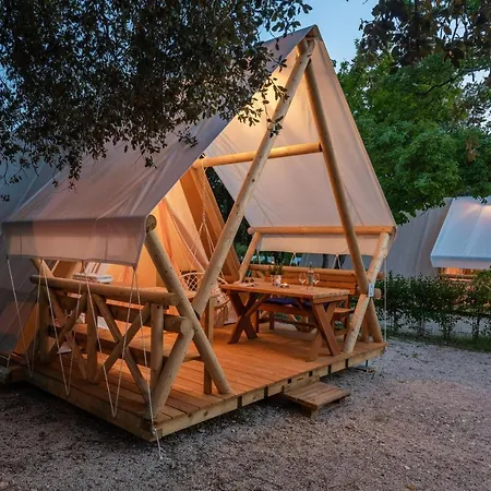 Eco Glamping- Fkk Nudist Solaris Campo de lujo Poreč